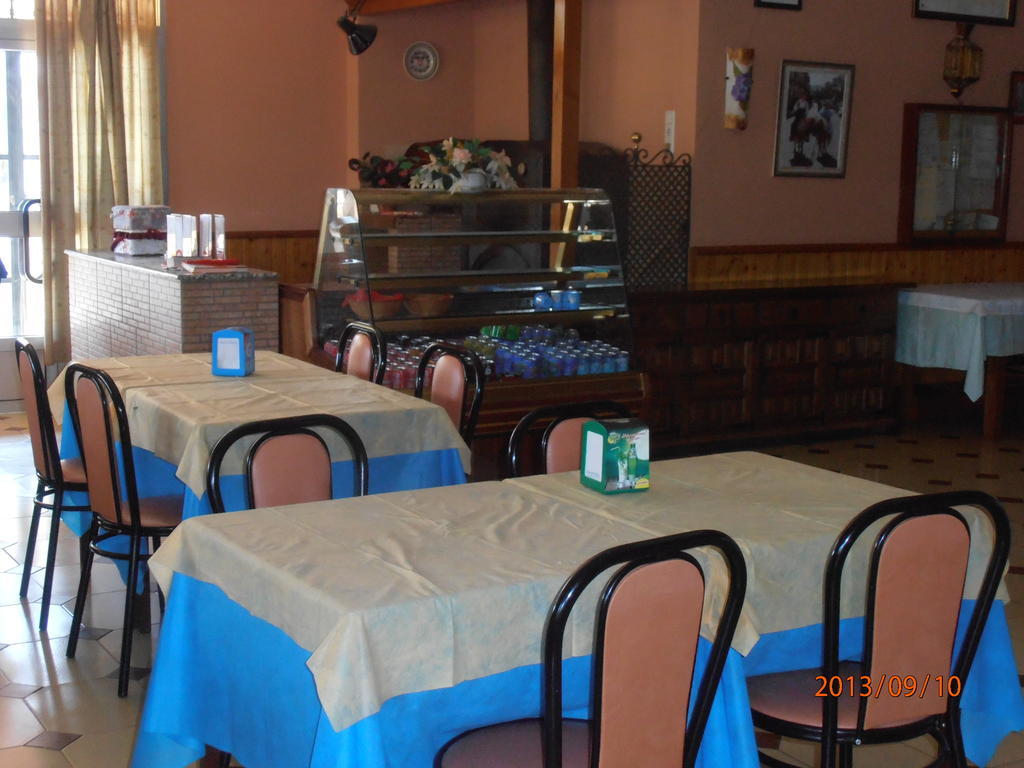 ארצ'ידונה Hostal Restaurante Las Rejas מראה חיצוני תמונה